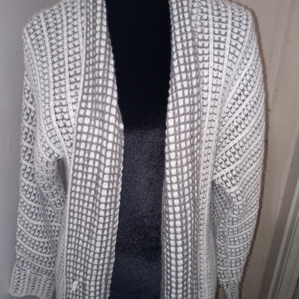 Pink Rose Gray and White Open Sweater